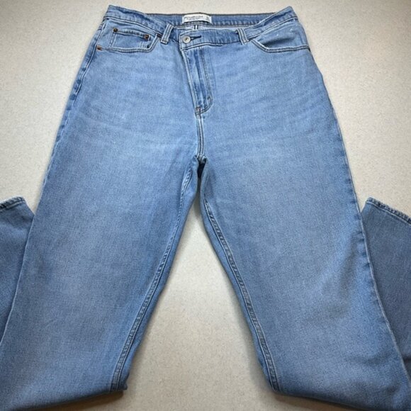 A&F 90’s‎ Slim Straight Jean 31 Regular Criss Cross Asymmetric Medium Wash - Picture 4 of 9